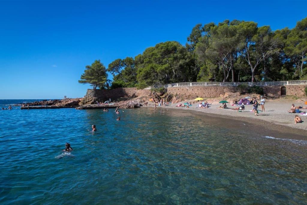 Studio Bord De Mer Boulouris A Saint Raphael Kültér fotó